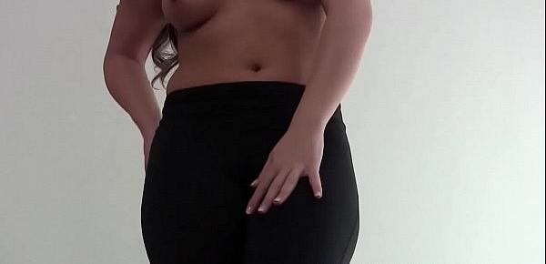  How amazing does my ass look in these yoga pants JOI